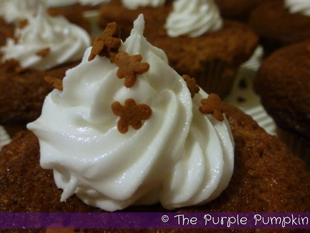 gingerbread-cupcakes22