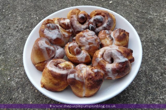 easy-cinnamon-rolls (2)