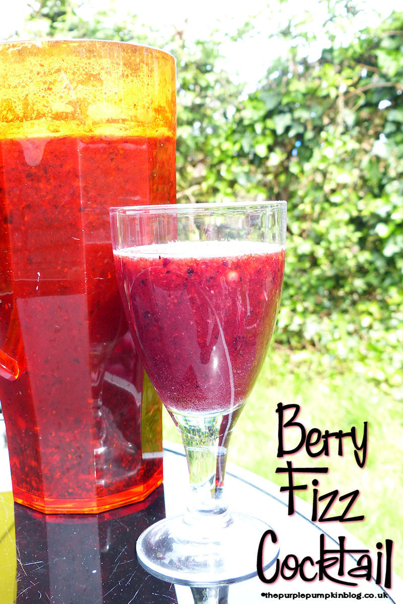 berry-fizz-cocktail