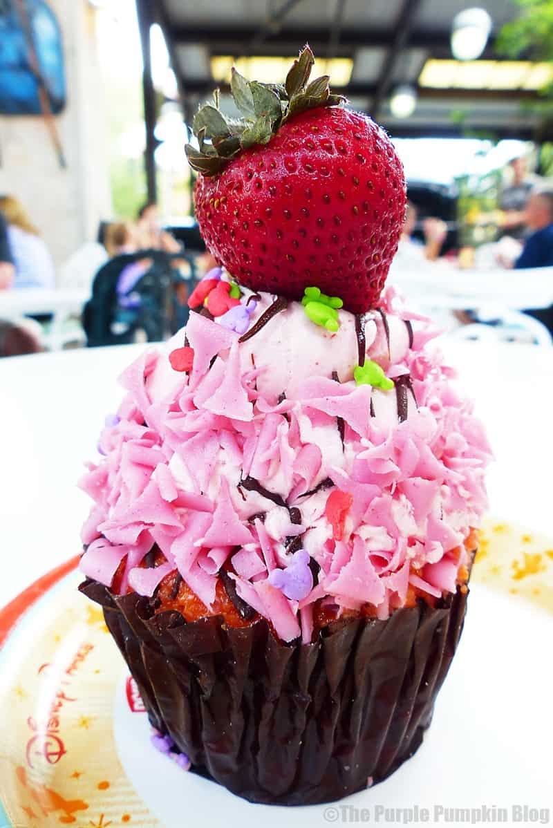 Disney Snacks - Strawberry Cupcake