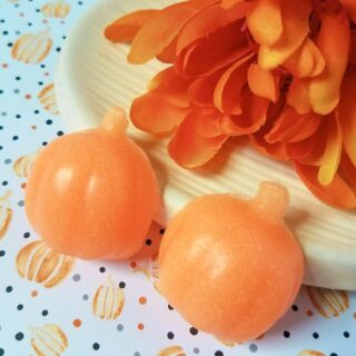 These homemade pumpkin sugar scrub bars are fun and easy to make, and add a cute autumnal touch to your bathroom. Make them for yourself, or as a thoughtful handmade gift for a friend or loved one. #HomemadePumpkinSugarScrub #ThePurplePumpkinBlog #PumpkinSugarScrub #FallCrafts