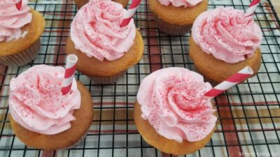 Frosting the cupcakes
