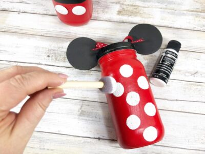 painting on polka dots
