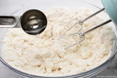 Making pie crust