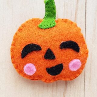 Felt Plush Pumpkin Jack-o'-Lantern Tutorial