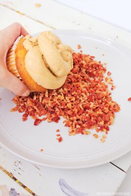 Adding bacon to cupcake frosting