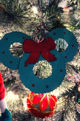 Mickey Mouse Wreath Christmas Tree Ornament