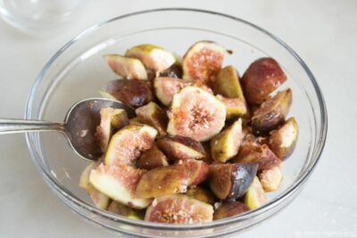 Soaking Figs in Lemon Juice