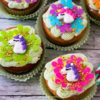 How to Make Lime Buttercream Unicorn Cupcakes