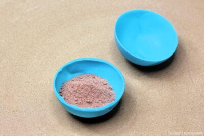 Adding Hot Cocoa Powder to Spheres