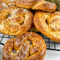 Recipe for Soft Pretzel Rolls