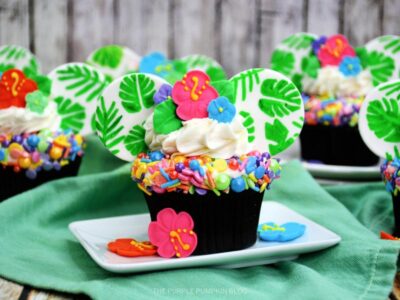 Tropical Minnie Mouse Cupcakes