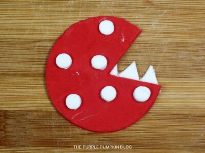 Adding Fondant Spots to Plant Head