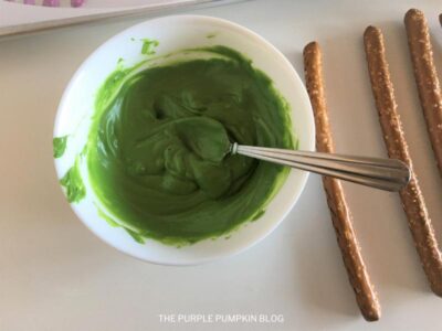 Green Candy Melts & Pretzel Rods