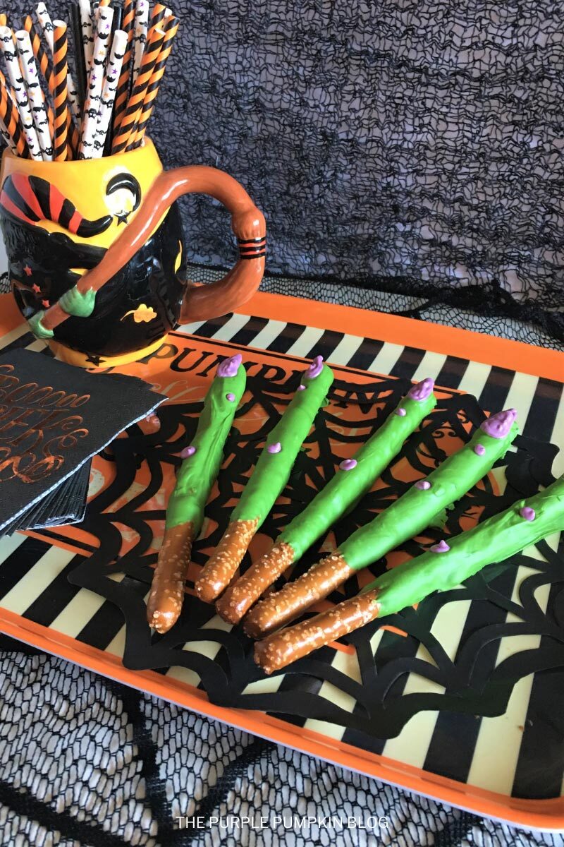 Halloween Treat - Witches Fingers Pretzel Rods