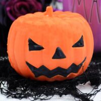 How to Make A Pumpkin Spice Hot Cocoa Bomb