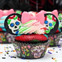 How to Make Day of the Dead Cupcakes
