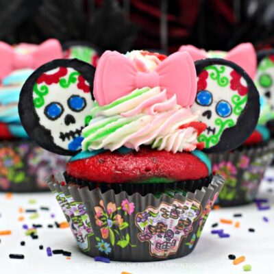 How to Make Day of the Dead Cupcakes