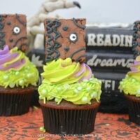 How to Make Hocus Pocus Cupcakes