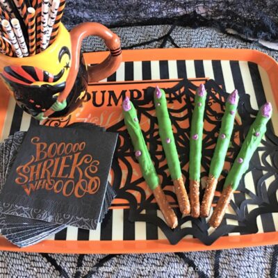 How to Make Witch Finger Pretzel Rods