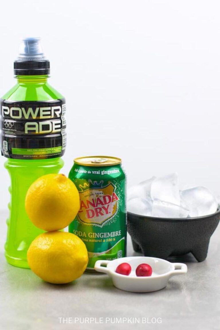 Bright Green Grinch Mocktail For Kids Perfect For The Holidays 