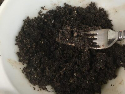 Making the Cheesecake Crust