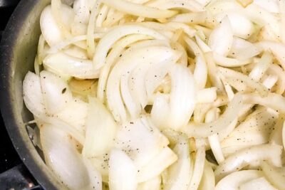 Process of Caramelizing Onions