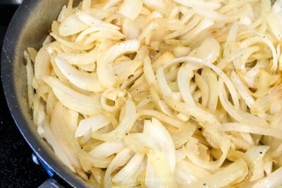 Process of Caramelizing Onions