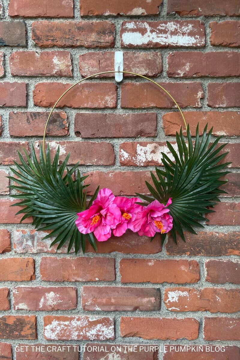 Craft Tutorial for a Tropical Hibiscus Wreath