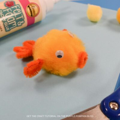 How To Make A Pipe Cleaner and Pompom Goldfish