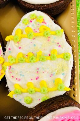 Decorated Brownie Easter Eggs