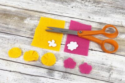 Making Felt Flowers