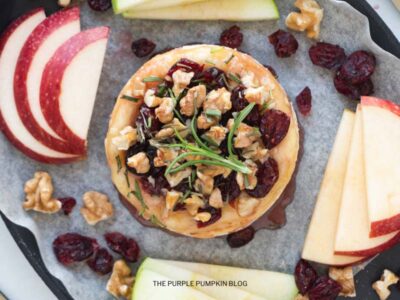 Baked Brie with Apple Slices