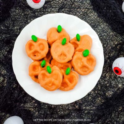 Candy-Coated Pumpkin Pretzels Recipe