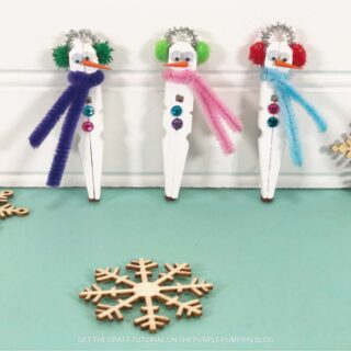 How to Make Snowmen Using Clothespins