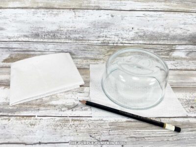 Drawing Circle Outline on White Fabric