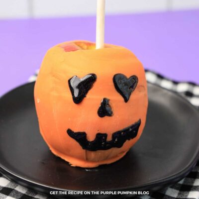 Fun Jack-o'-Lantern Candy Apples for a Spooky Halloween Treat!